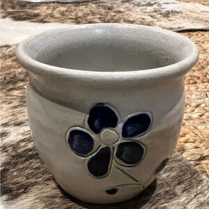Small Williamsburg Pottery Pot 3.5”